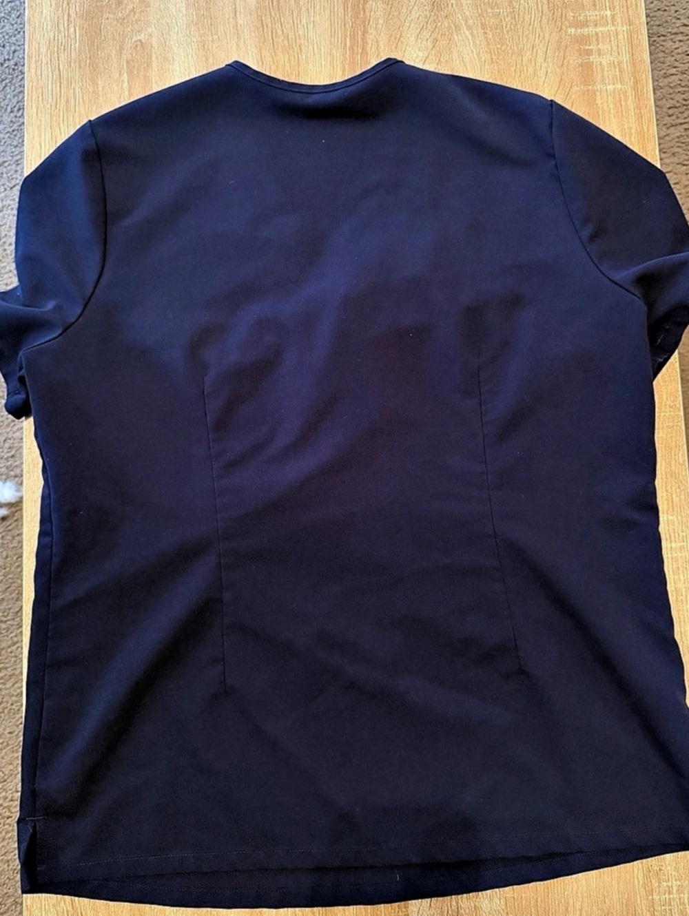 FIGS Navy Catarina One-Pocket Scrub Top - M - Picture 5 of 5